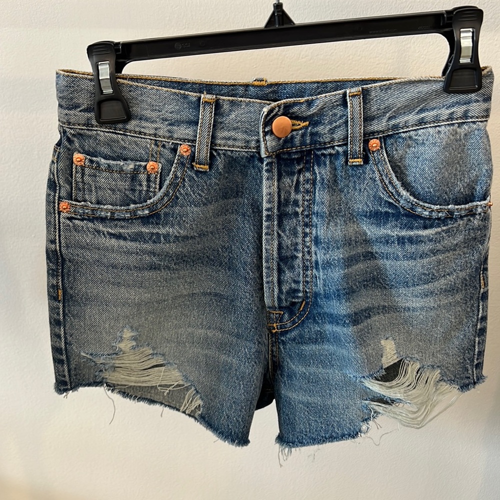 Modern American East Side Short NWT